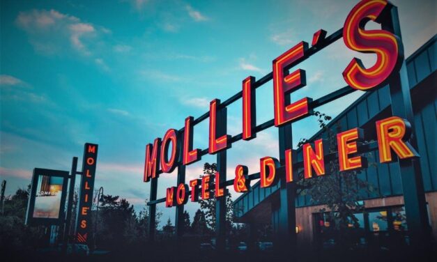 Halloween At Mollies, Bristol: Drive-In Movies, Haunted Eats & Staycation Treats